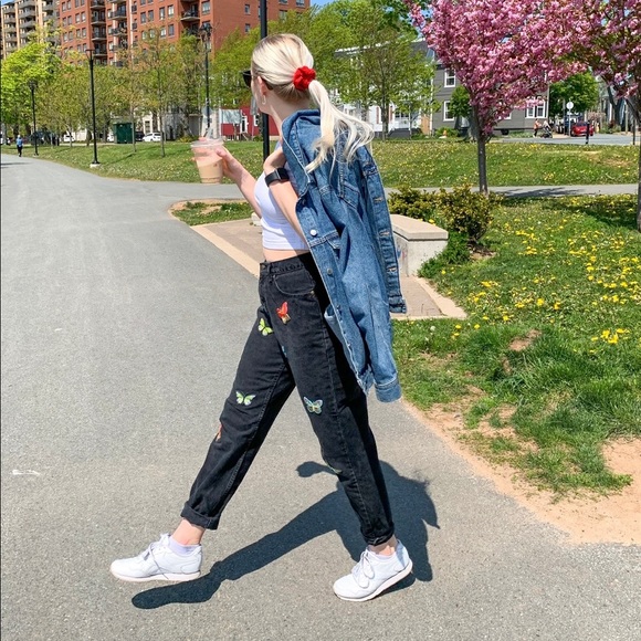 ONE OF A KIND l BLACK BUTTERFLY PATCHED UPCYCLED JEANS | Liz Claiborne - Picture 6 of 8